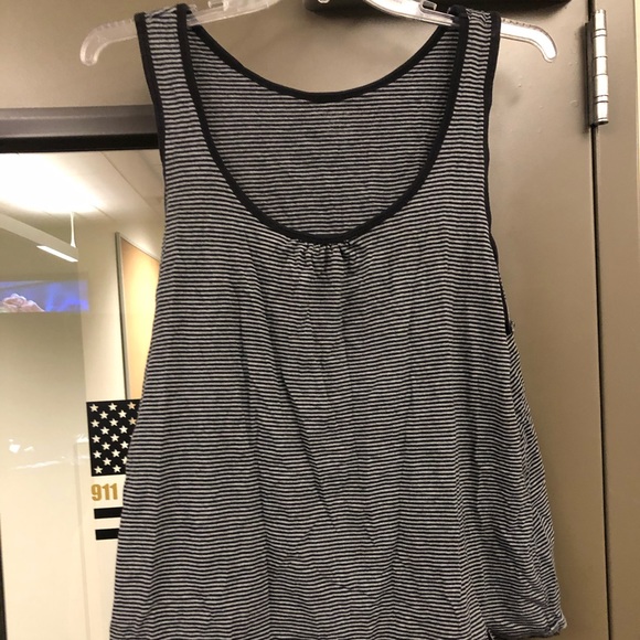 Tank top - Picture 1 of 1
